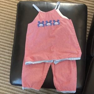 Girl’s Sundae Afternoon top and matching bottoms.